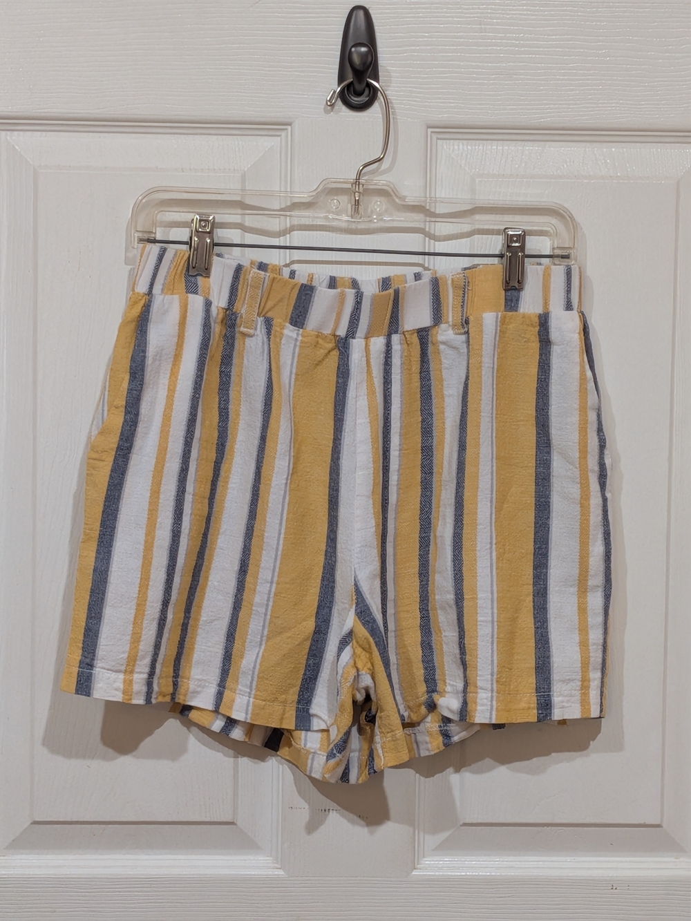 Boho style me Lightweight Striped Yellow & White Women's Casual Shorts